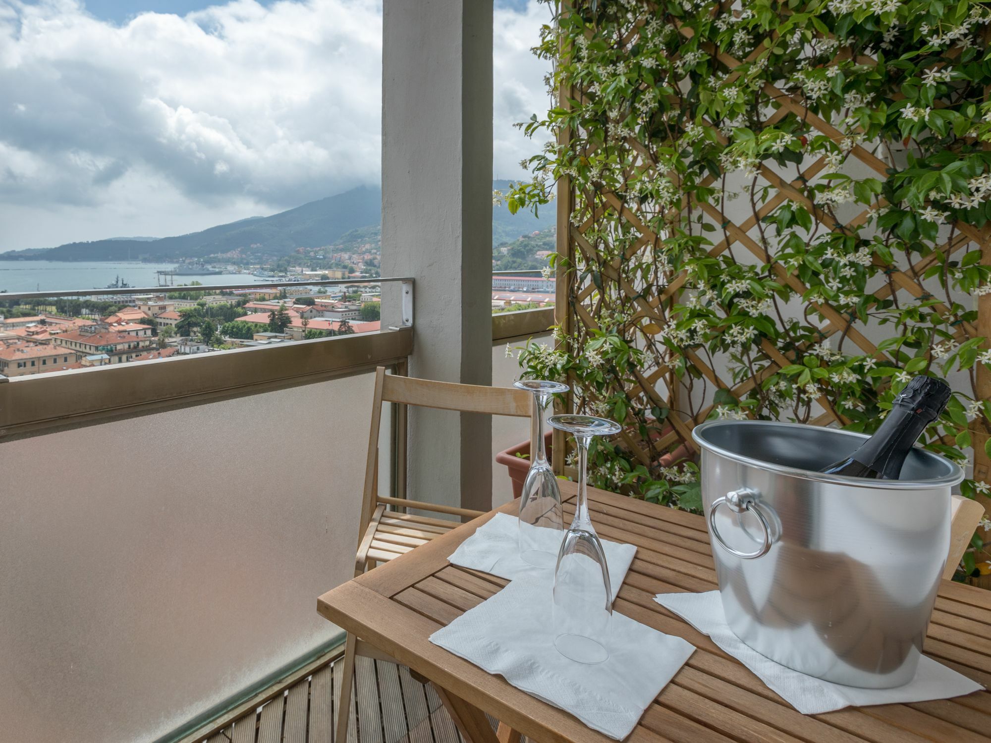 Guesthouse Il Grattacielo Sul Golfo La Spezia Zewnętrze zdjęcie